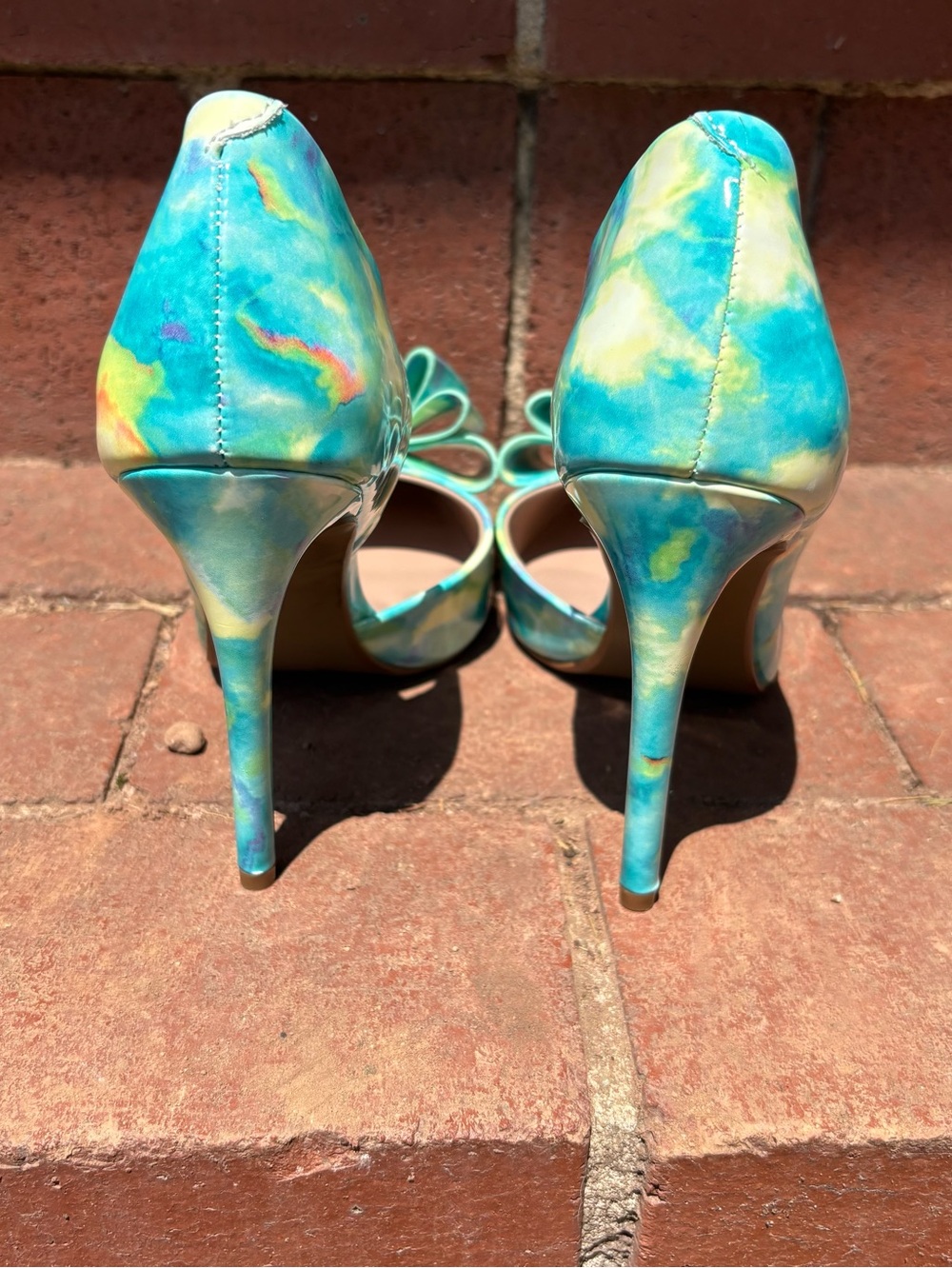 Betsey Johnson Teal Watercolor Bow Pointed-Toe Pumps - Picture 3 of 12